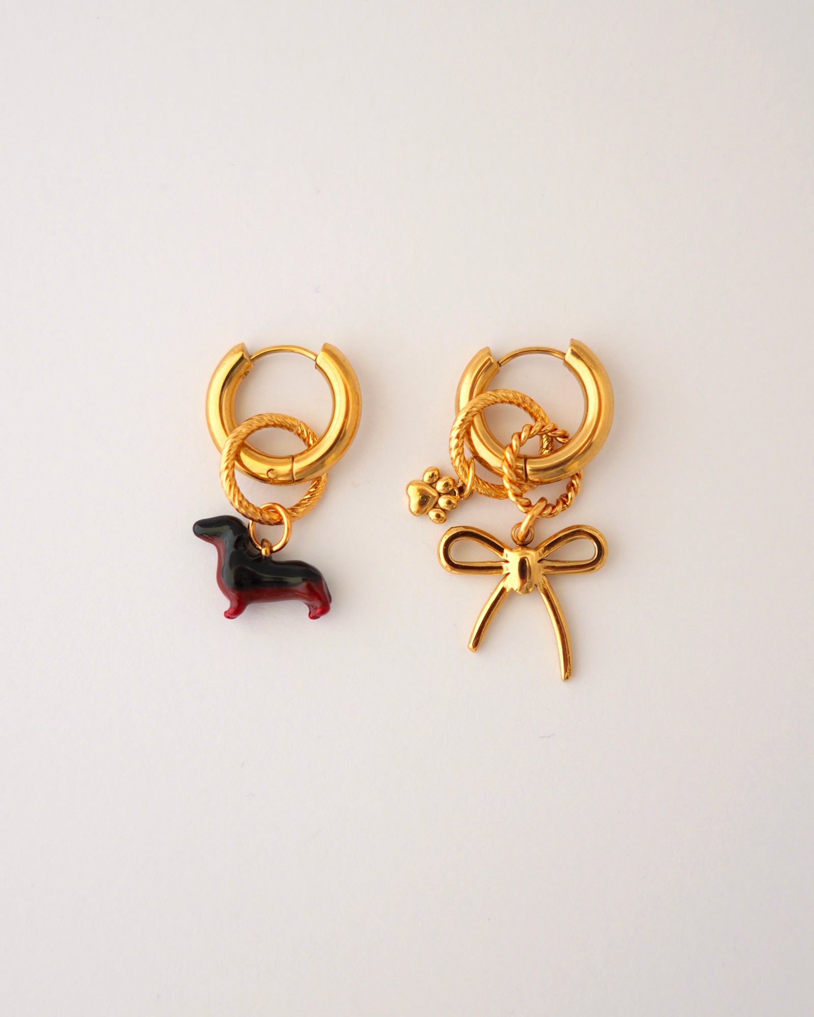 boucles d'oreilles puppy knot doré et noir