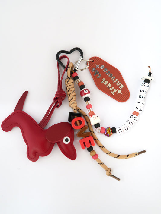 grigri de sac chien - rouge bordeaux