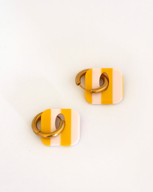 Boucles d'oreilles créoles carrés  - rayures jaune
