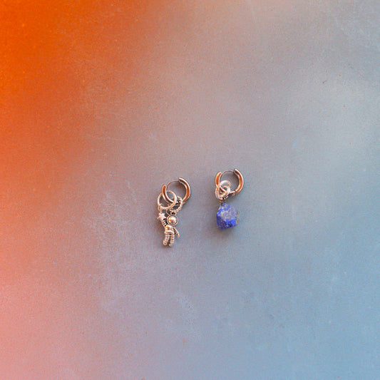 Boucles d'oreilles créoles astro et pierre bleu