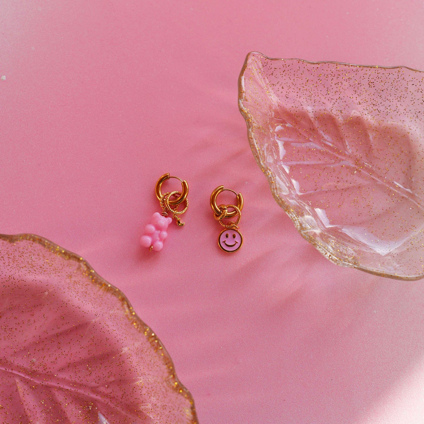 Boucles d'oreilles créoles ourson rose et smiley