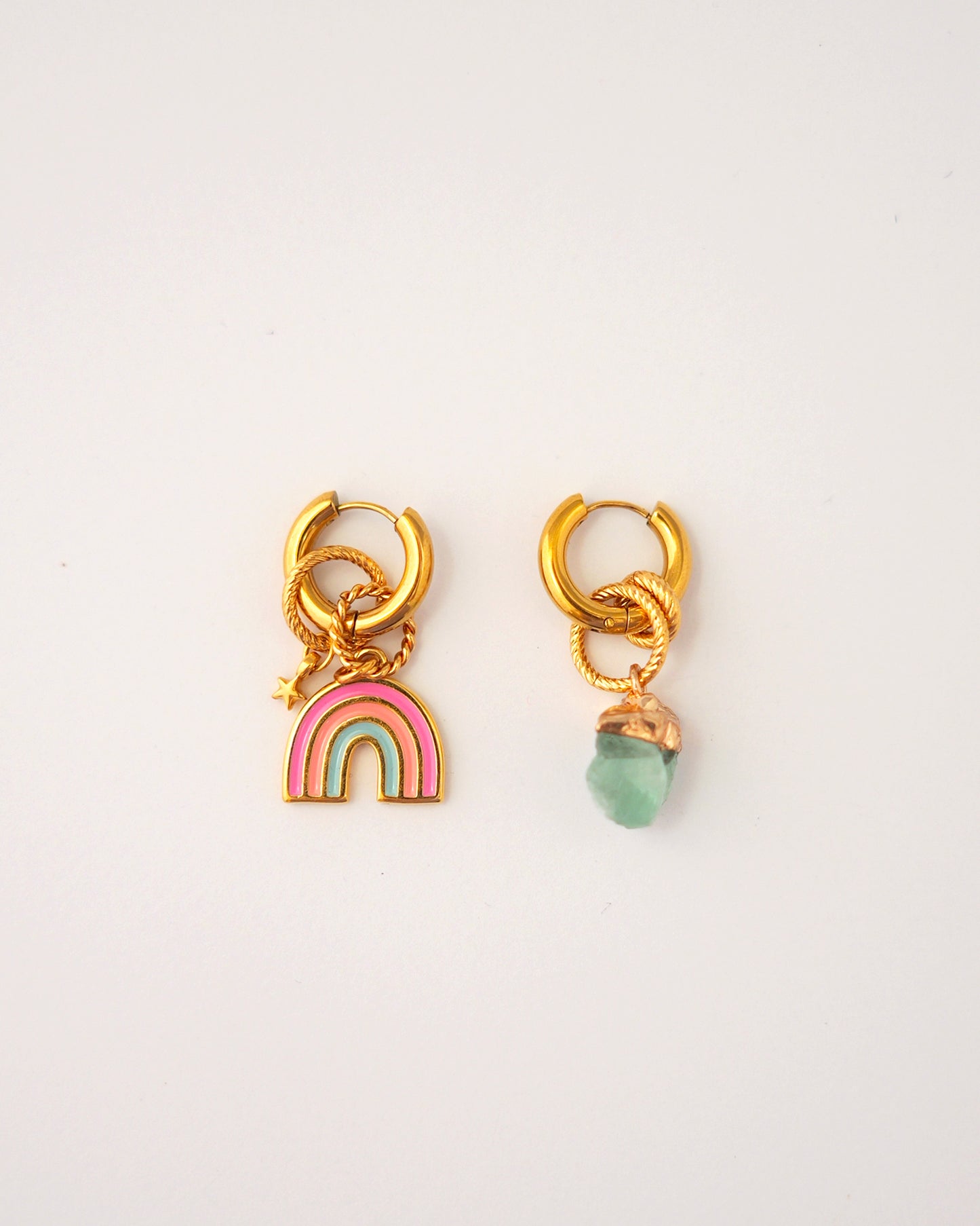 boucles d'oreilles créoles rainbow crash doré et pastel