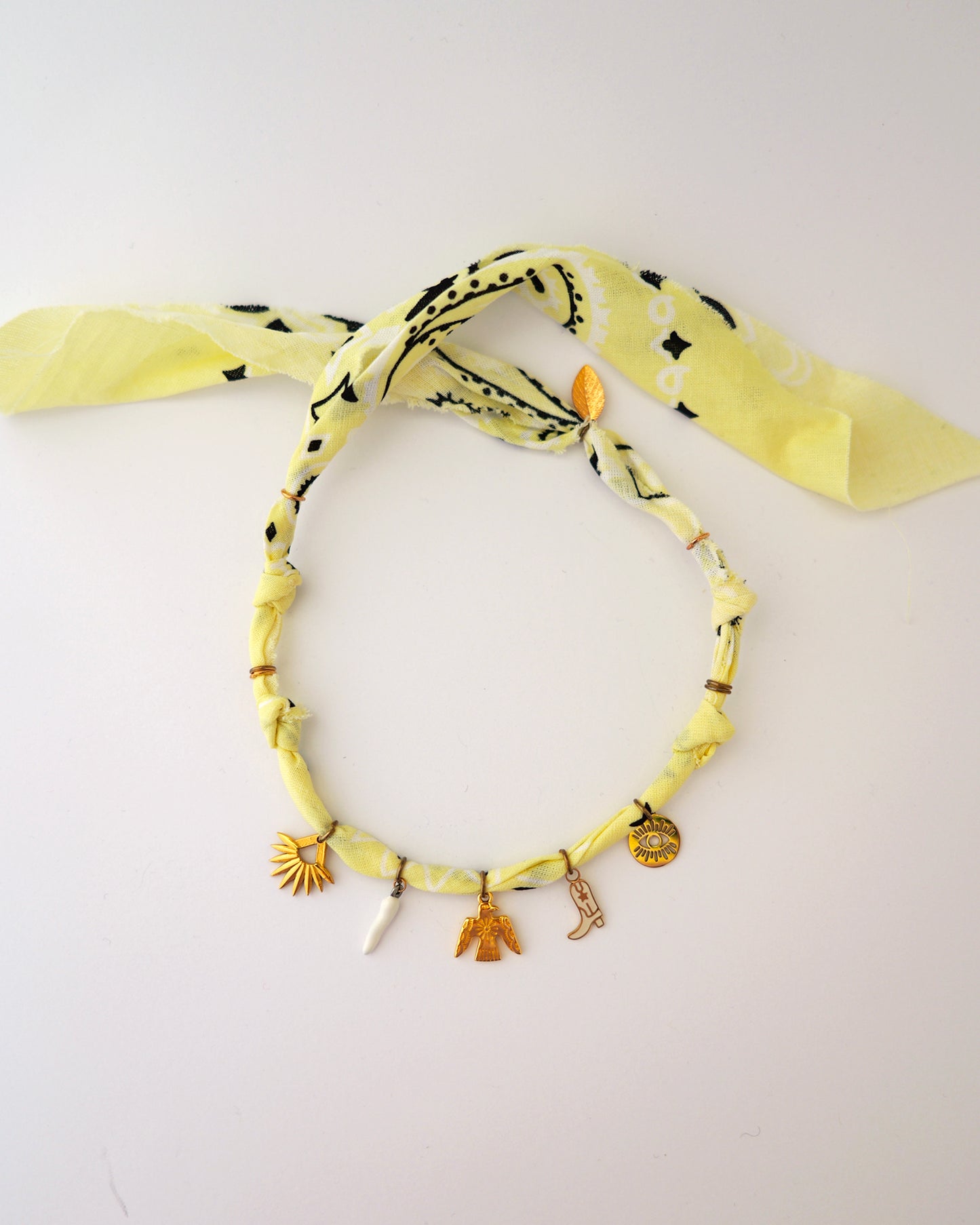 collier bandana wild and free jaune pastel 2
