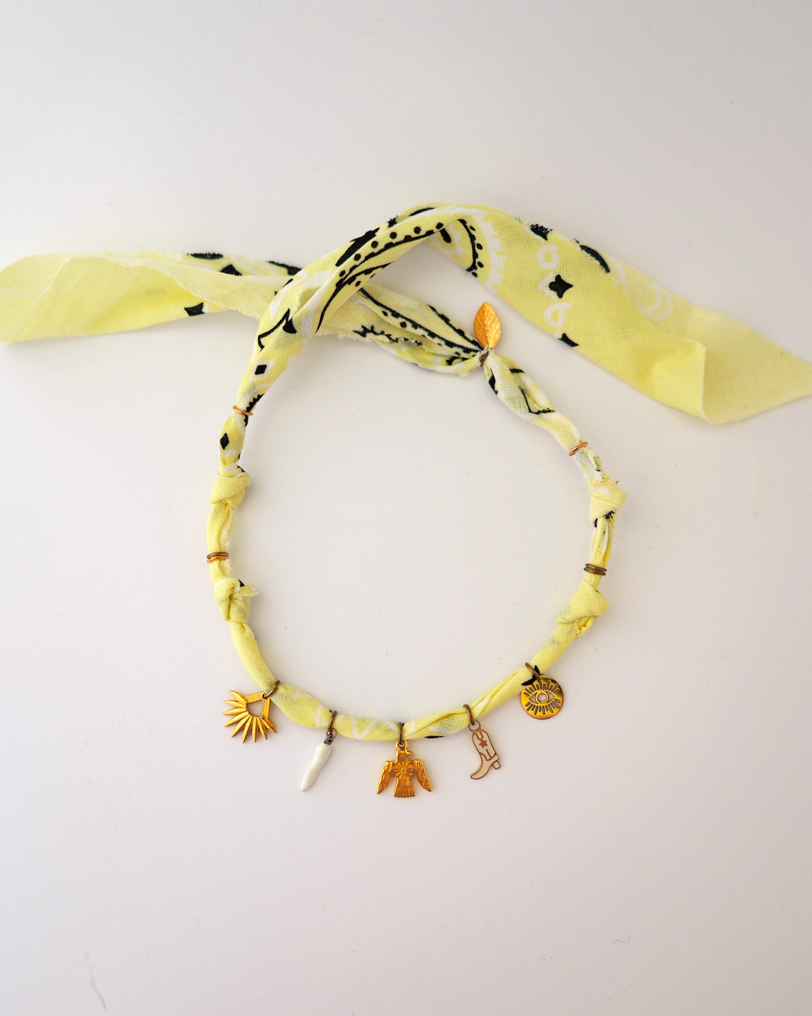 collier bandana wild and free jaune pastel 2